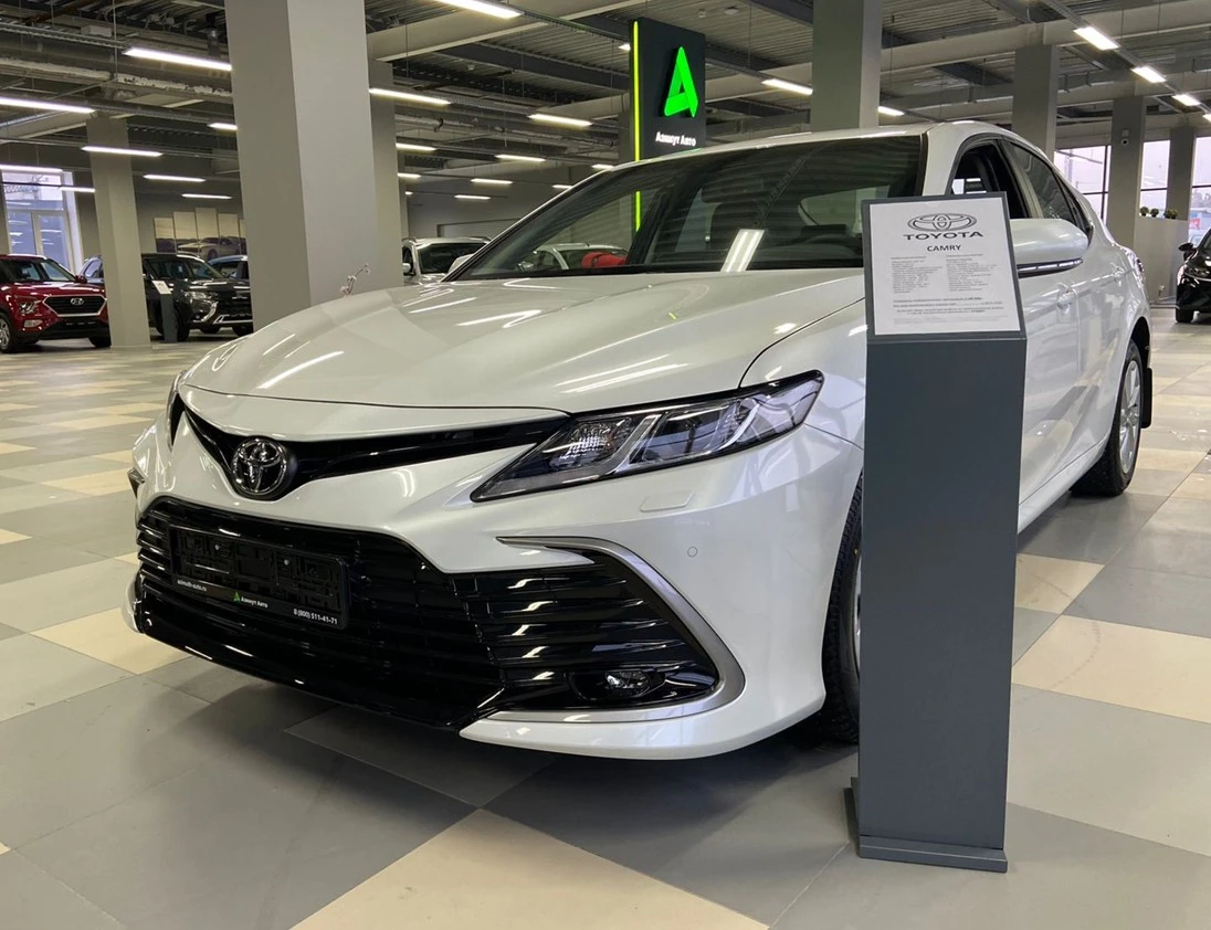 Toyota Camry, Standart